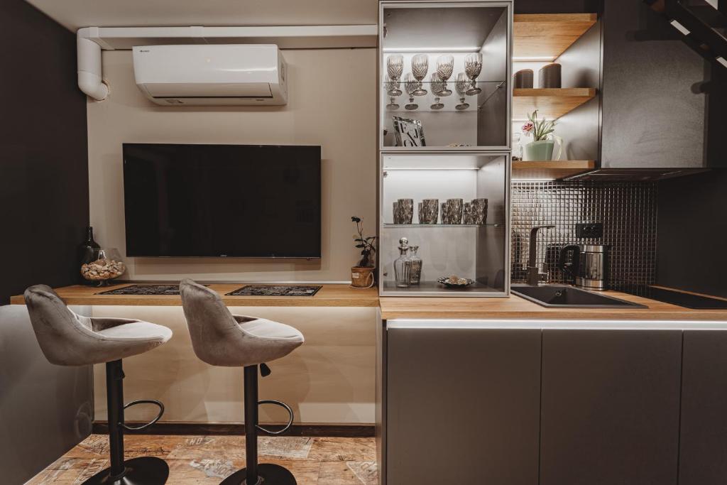 Sunset Apartment